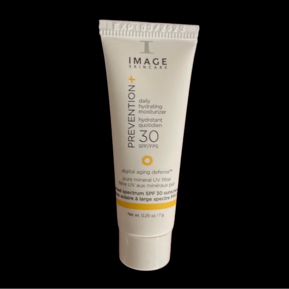 COPY - 8 Image Skincare Prevention Daily Hydrating Moisturizer & Sunscreen Trav… - Picture 2 of 6